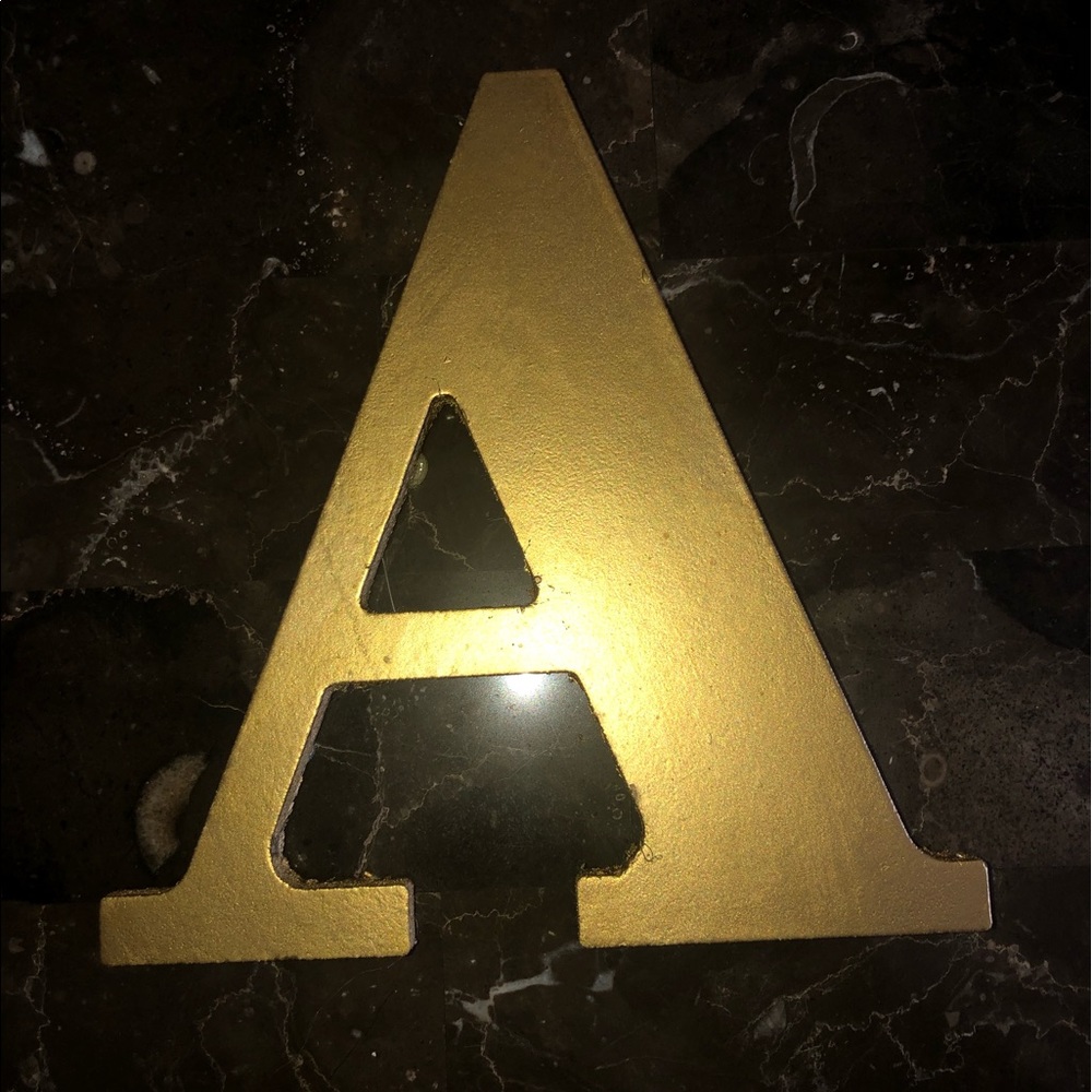 DECOR/ART LETTER “A”